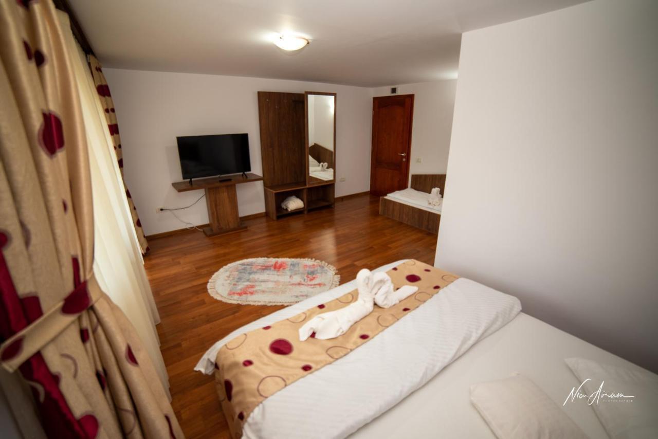 Casa Binu Hotel Arieseni Luaran gambar