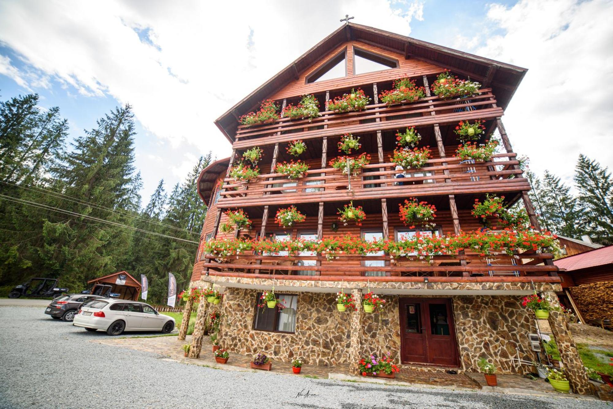 Casa Binu Hotel Arieseni Luaran gambar